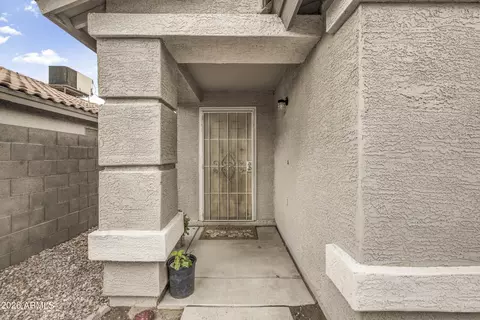 Exterior - 853 E Yuma Ave, Apache Junction, AZ 85119 photo 5 of 6