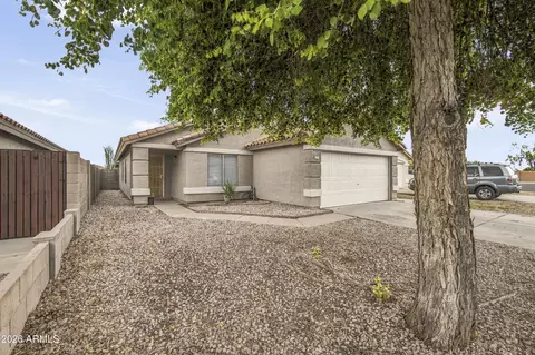 Exterior - 853 E Yuma Ave, Apache Junction, AZ 85119 photo 2 of 6