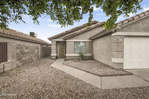 Exterior - 853 E Yuma Ave, Apache Junction, AZ 85119 photo 4 of 6