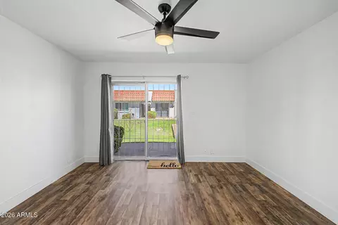 Living - 6812 N 35th Ave #E, Phoenix, AZ 85017 photo 3 of 3