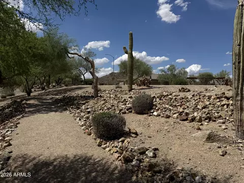 Exterior - 6522 W Bent Tree Dr, Phoenix, AZ 85083 photo 11 of 14