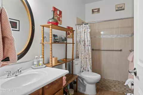 Bath - 6522 W Bent Tree Dr, Phoenix, AZ 85083 photo 2 of 4