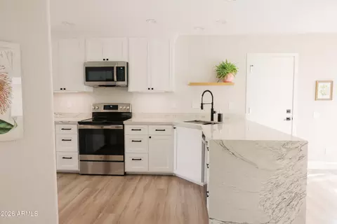 Kitchen - 3757 E Kent Dr, Phoenix, AZ 85044 photo 3 of 3