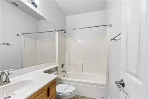 Bath - 907 S Roanoke St, Gilbert, AZ 85296 photo 1 of 3