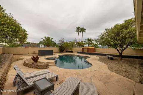 Exterior - 2360 E Sahuaro Dr, Phoenix, AZ 85028 photo 5 of 10