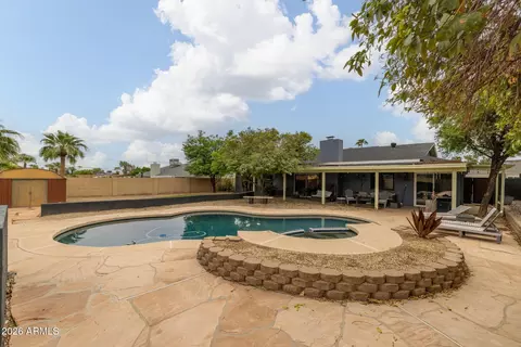 Exterior - 2360 E Sahuaro Dr, Phoenix, AZ 85028 photo 3 of 10
