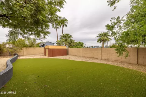 Exterior - 2360 E Sahuaro Dr, Phoenix, AZ 85028 photo 9 of 10