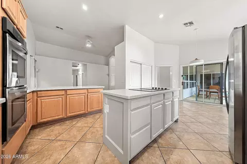 Kitchen - 4506 E Olive Ave, Gilbert, AZ 85234 photo 3 of 4