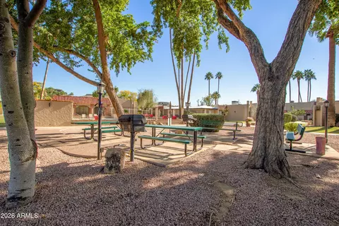 Exterior - 1320 E Bethany Home Rd #54, Phoenix, AZ 85014 photo 9 of 10