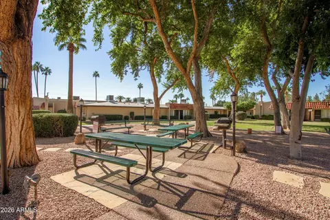 Exterior - 1320 E Bethany Home Rd #54, Phoenix, AZ 85014 photo 8 of 10