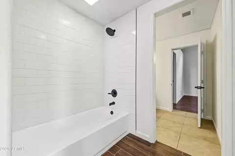 Bath - 16631 S 36th St, Phoenix, AZ 85048 photo 3 of 5