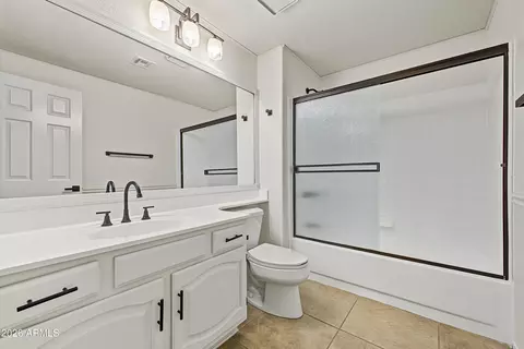 Bath - 16631 S 36th St, Phoenix, AZ 85048 photo 5 of 5
