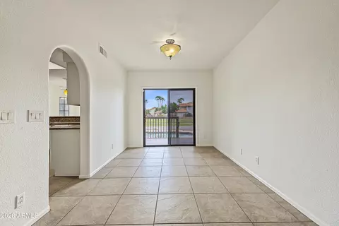 Dining - 16631 S 36th St, Phoenix, AZ 85048 photo 1 of 1