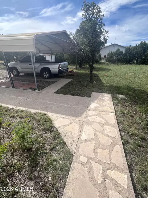 814 W Safari Dr, Eagar, AZ 85925 photo 9