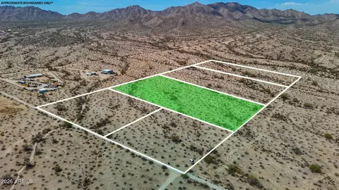 o N Deer Trl Lot C 5 Acres -- #-, Maricopa, AZ 85139