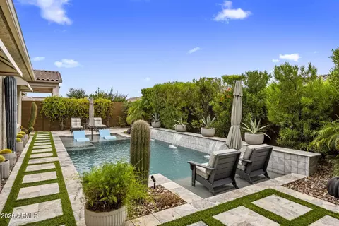 2933 E Daley Ln, Phoenix, AZ 85050 photo 5
