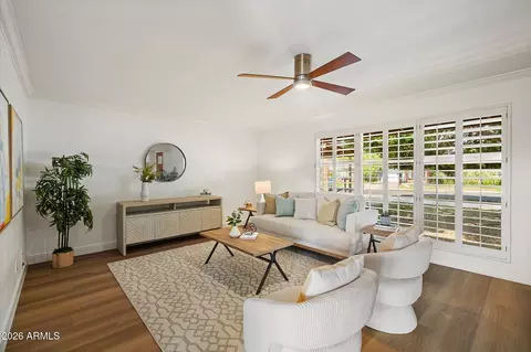 Living - 1637 E Sierra Vista Dr, Phoenix, AZ 85016 photo 4 of 4