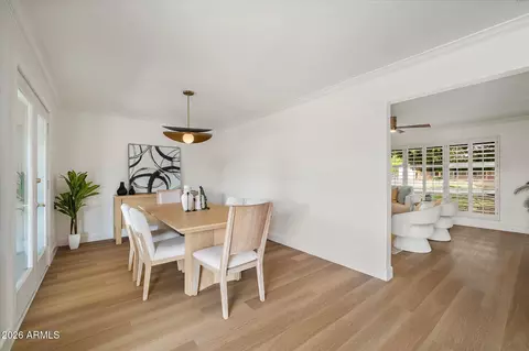 Dining - 1637 E Sierra Vista Dr, Phoenix, AZ 85016 photo 2 of 3