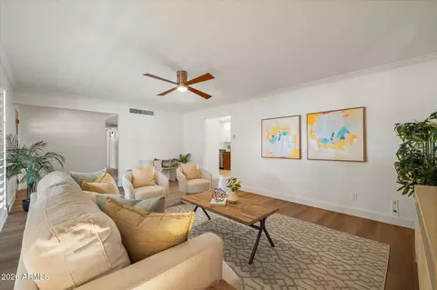 Living - 1637 E Sierra Vista Dr, Phoenix, AZ 85016 photo 3 of 4