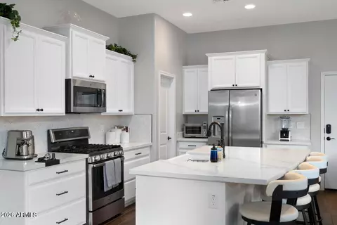2463 N 149th Ln, Goodyear, AZ 85395