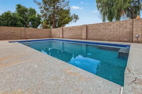 Exterior - 742 N Harmony Ave, Gilbert, AZ 85234 photo 8 of 9