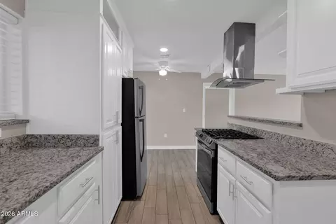 Kitchen - 2021 E 10th St, Tempe, AZ 85281 photo 4 of 4