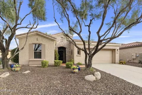 Exterior - 4228 E Carob Dr, Gilbert, AZ 85298 photo 2 of 11