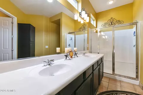 Bath - 4228 E Carob Dr, Gilbert, AZ 85298 photo 2 of 2