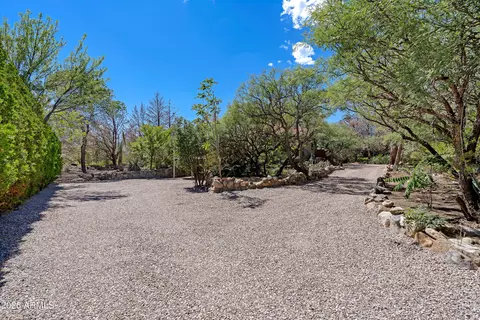 Exterior - 4898 E Miller Canyon Rd, Hereford, AZ 85615 photo 2 of 14