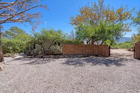 Exterior - 4898 E Miller Canyon Rd, Hereford, AZ 85615 photo 4 of 14