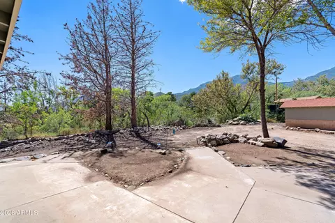 Exterior - 4898 E Miller Canyon Rd, Hereford, AZ 85615 photo 9 of 14