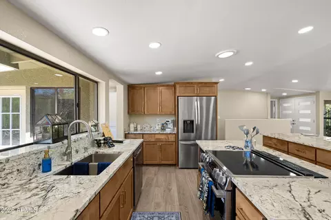 Kitchen - 4898 E Miller Canyon Rd, Hereford, AZ 85615 photo 6 of 8
