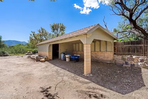 Exterior - 4898 E Miller Canyon Rd, Hereford, AZ 85615 photo 12 of 14