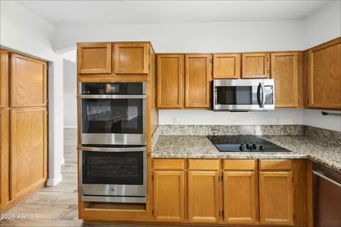 Kitchen - 714 E Mountain Sky Ave, Phoenix, AZ 85048 photo 2 of 2