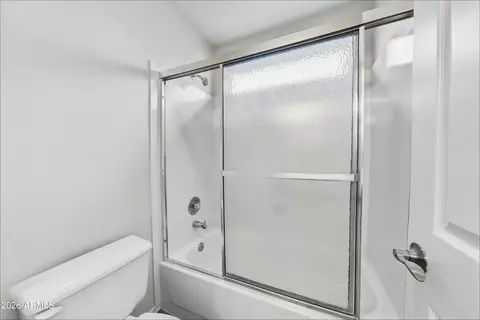 Bath - 714 E Mountain Sky Ave, Phoenix, AZ 85048 photo 5 of 7