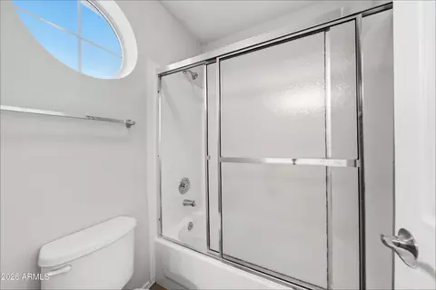 Bath - 714 E Mountain Sky Ave, Phoenix, AZ 85048 photo 7 of 7