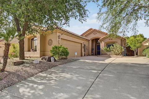 4718 N Greenview Cir W, Litchfield Park, AZ 85340