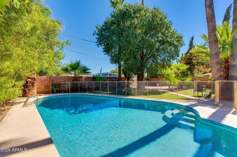 Exterior - 6137 N 16th Dr, Phoenix, AZ 85015 photo 2 of 10