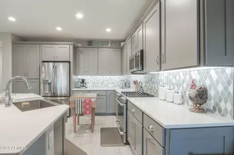 Kitchen - 4431 W Ruby Dr, Eloy, AZ 85131 photo 3 of 5