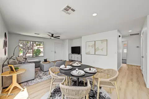 Dining - 833 E Pima Ave, Apache Junction, AZ 85119 photo 1 of 1
