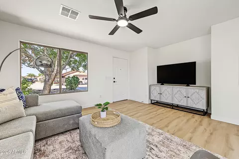 Living - 833 E Pima Ave, Apache Junction, AZ 85119 photo 1 of 2