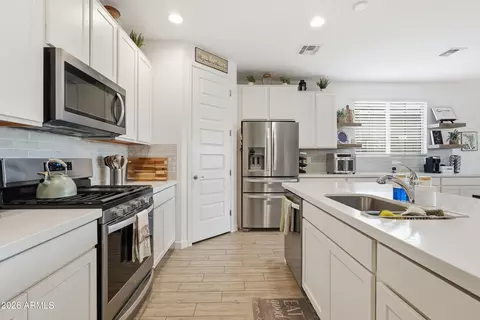 Kitchen - 4646 S Ferric --, Mesa, AZ 85212 photo 5 of 7