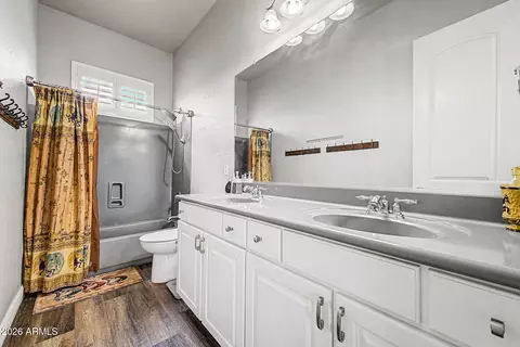 Bath - 968 E Mary Ln, Gilbert, AZ 85295 photo 4 of 4