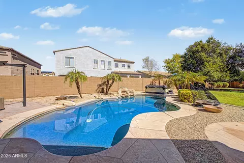 Exterior - 968 E Mary Ln, Gilbert, AZ 85295 photo 4 of 8