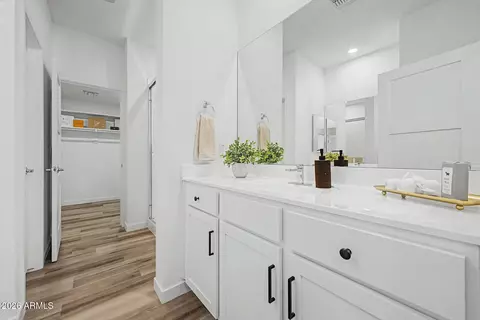 Entry Way - 2041 E Michigan Ave #2, Phoenix, AZ 85022 photo 1 of 4