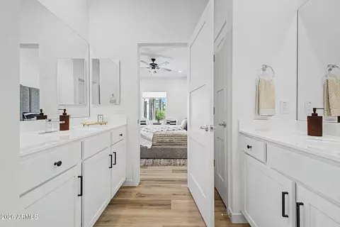 Entry Way - 2041 E Michigan Ave #2, Phoenix, AZ 85022 photo 2 of 4