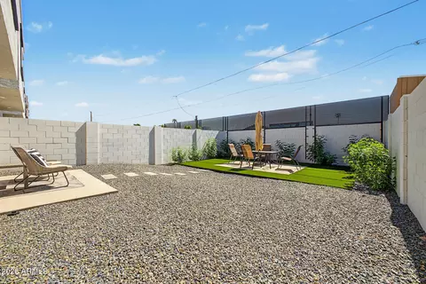 Exterior - 2041 E Michigan Ave #2, Phoenix, AZ 85022 photo 5 of 5
