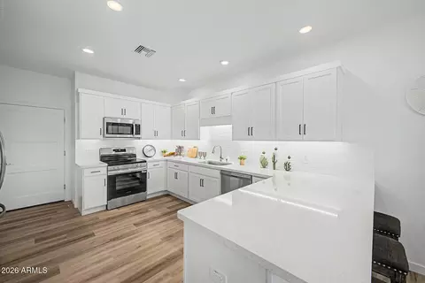 Kitchen - 2041 E Michigan Ave #2, Phoenix, AZ 85022 photo 1 of 5