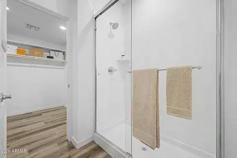Bath - 2041 E Michigan Ave #2, Phoenix, AZ 85022 photo 2 of 3