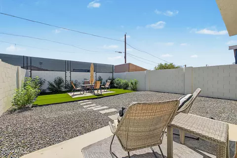Exterior - 2041 E Michigan Ave #2, Phoenix, AZ 85022 photo 3 of 5